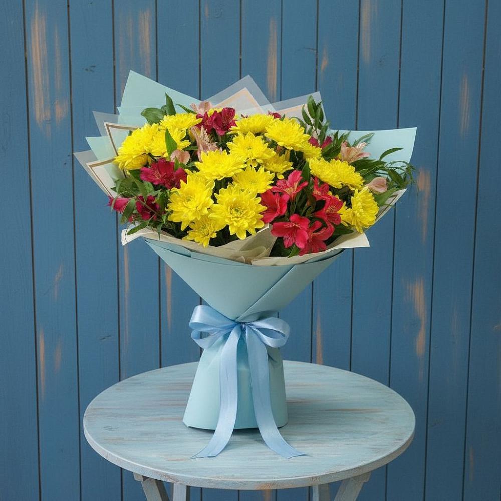 Букет цветов из: Альстромерии и Хризантемы в Майне