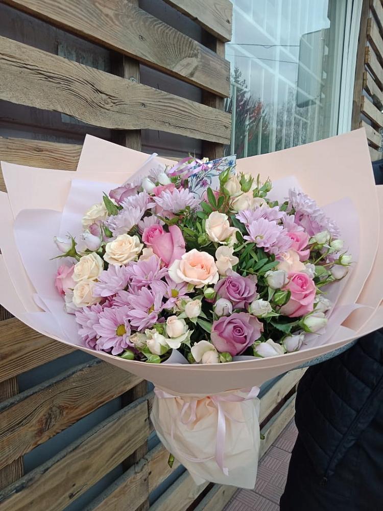 Букет цветов из: Розы и Хризантемы в Майне