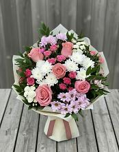 Букет цветов из:  Альстромерии, Гвоздики, Розы и Хризантемы #REPLACE_PRED# Майне