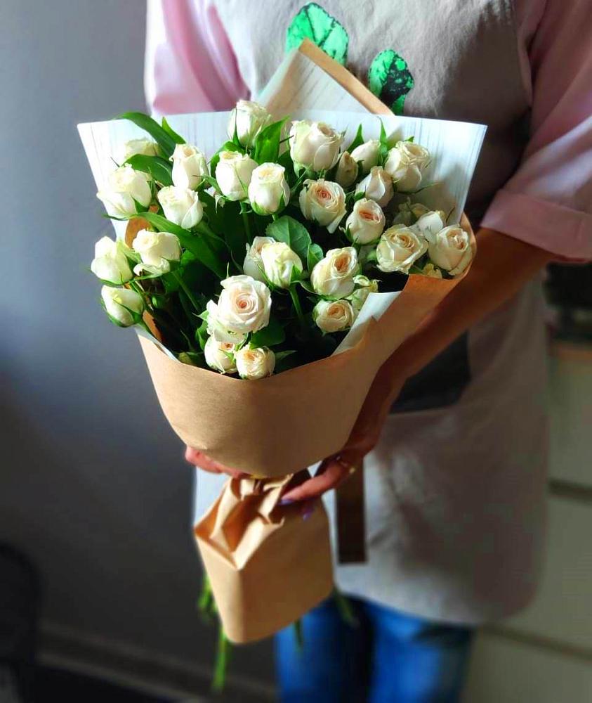 Букет цветов из: Розы в Майне