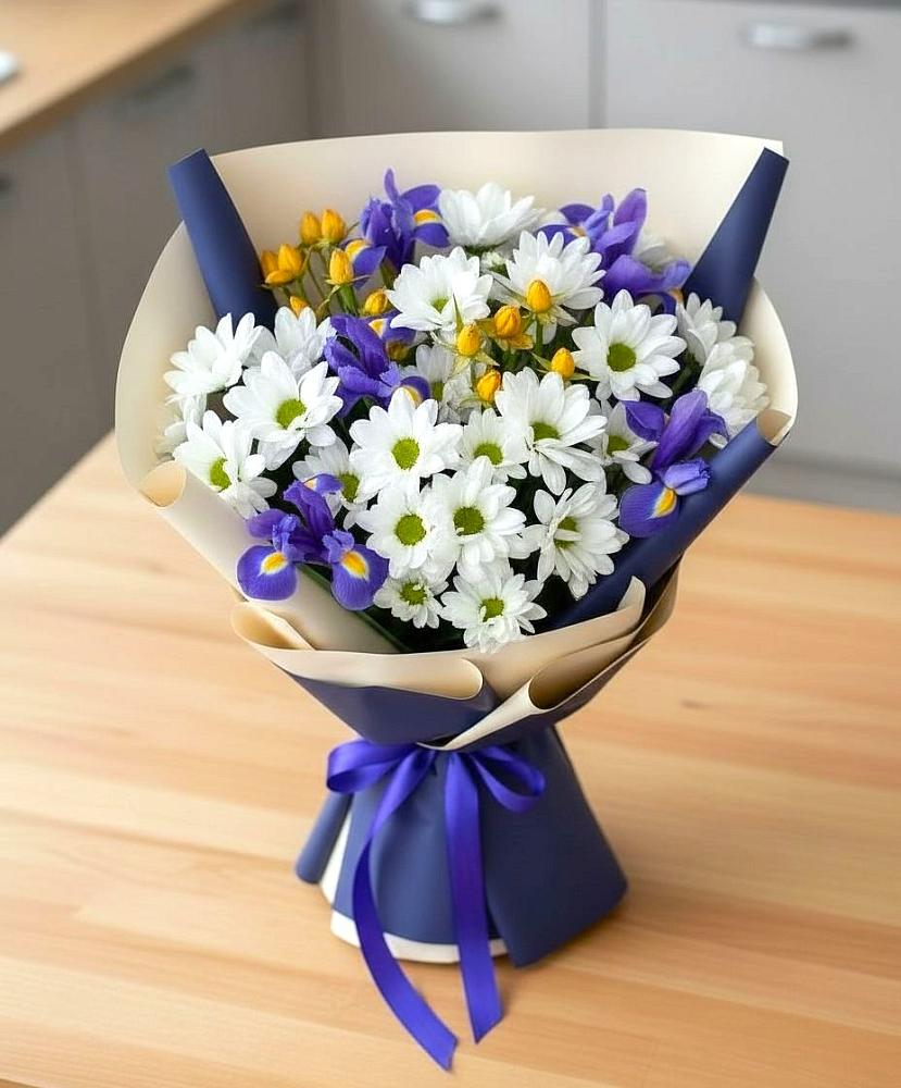 Букет цветов из: Розы, Ирисы и Хризантемы в Майне
