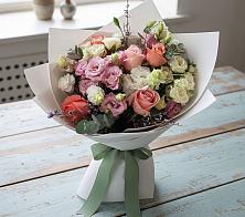 Букет цветов из:  Розы, Лизиантусы и Гвоздики #REPLACE_PRED# Майне