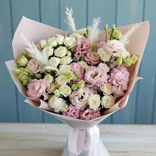 Букет цветов из:  Альстромерии и Розы в Майне